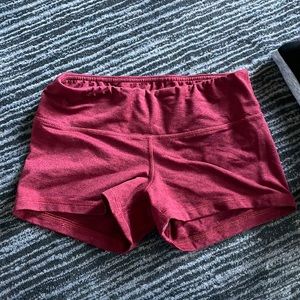 FLEO SHORTS size small heathered red